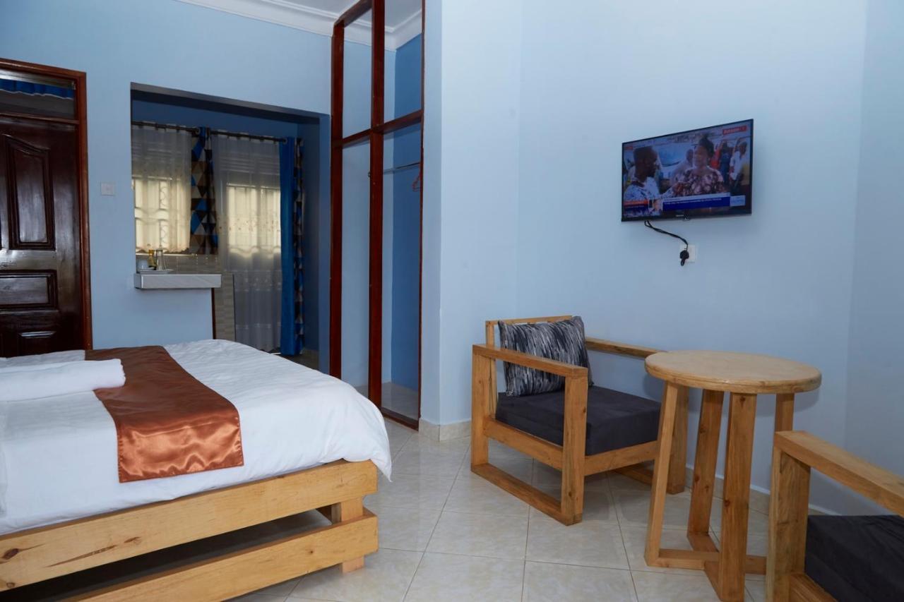 Westway Luxury Suites Mbarara Eksteriør billede