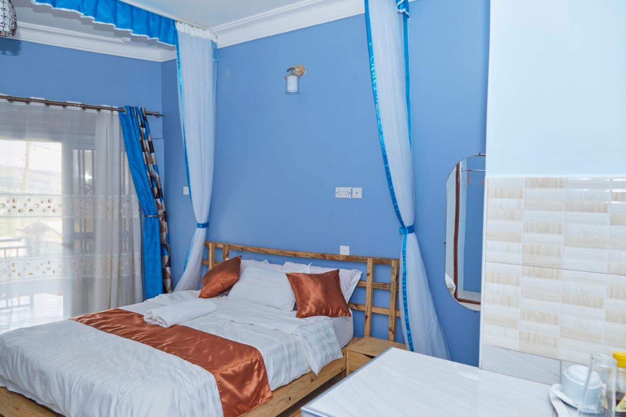 Westway Luxury Suites Mbarara Eksteriør billede