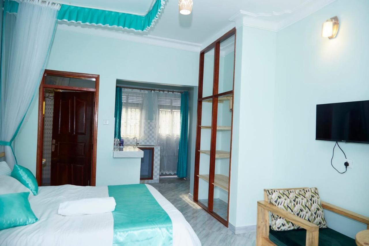 Westway Luxury Suites Mbarara Eksteriør billede