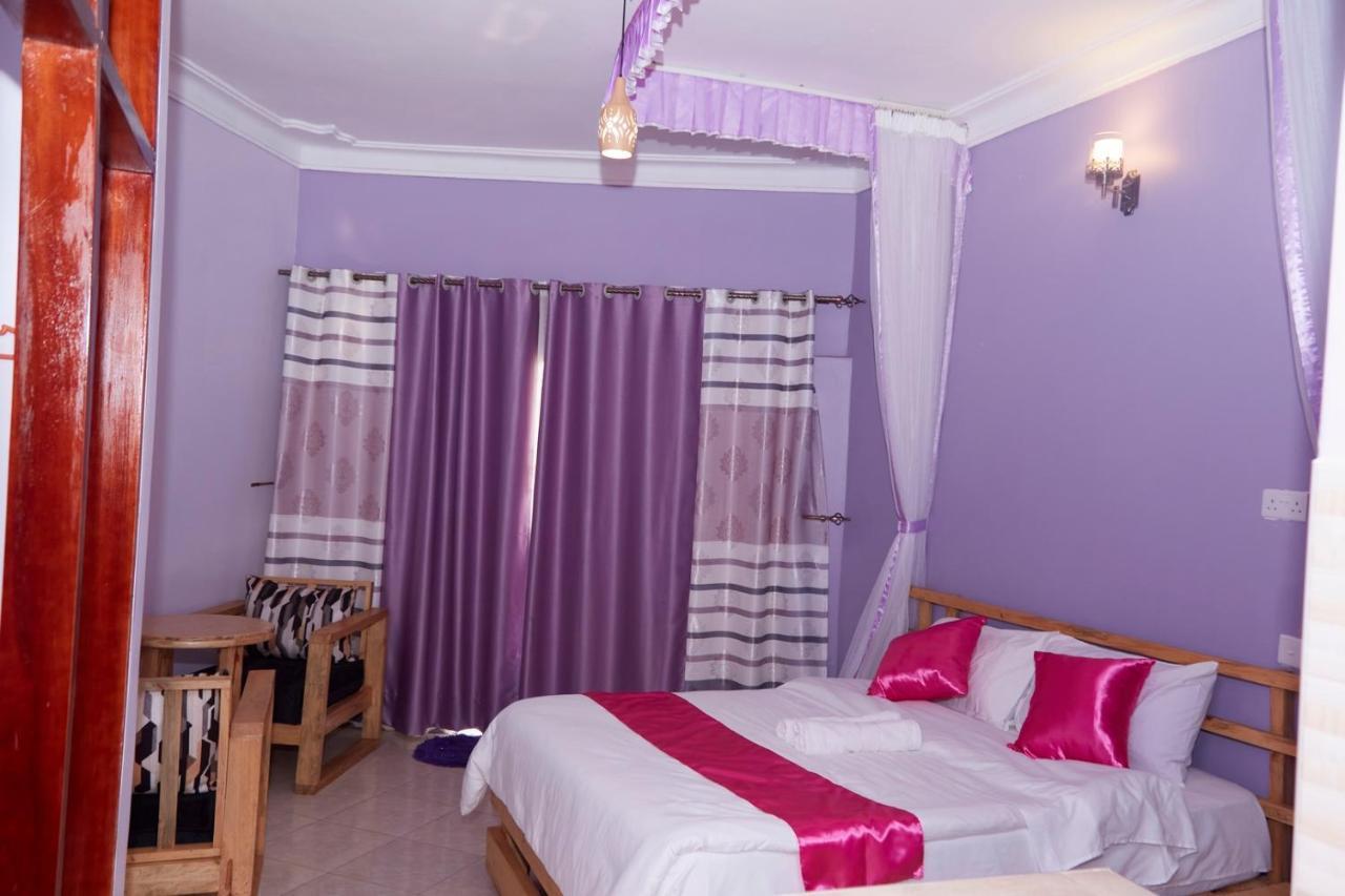 Westway Luxury Suites Mbarara Eksteriør billede