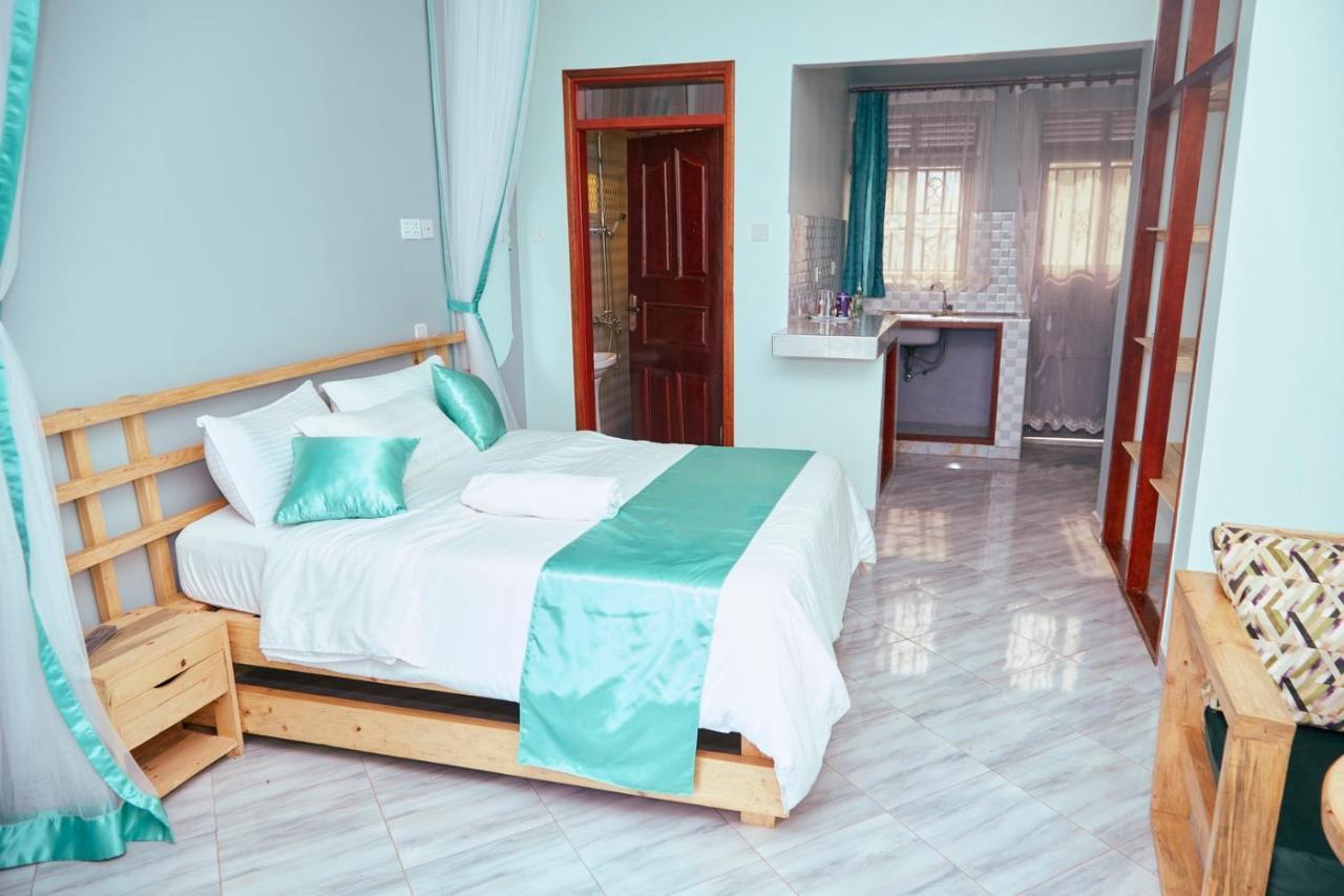 Westway Luxury Suites Mbarara Eksteriør billede